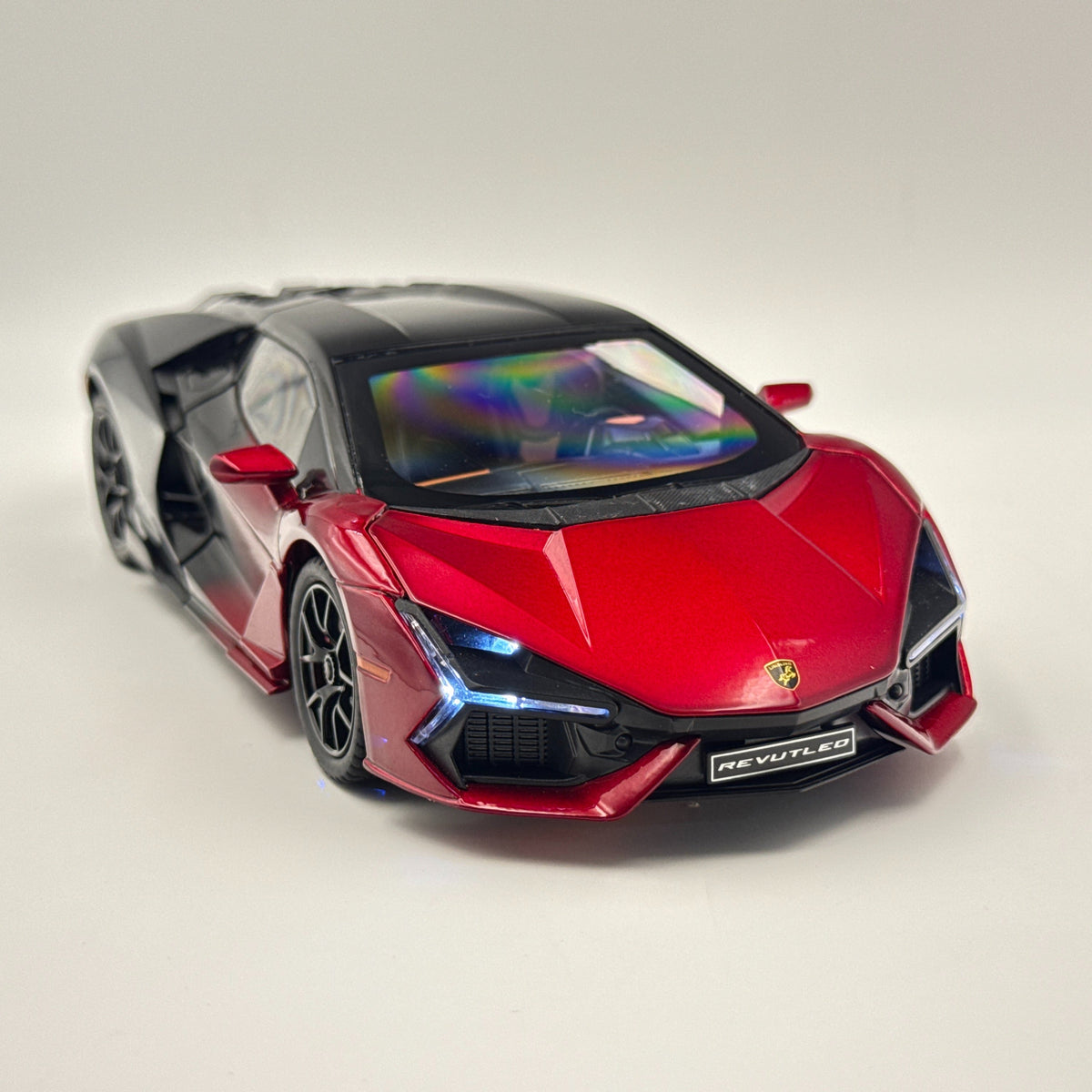 Aetron Lamborghini Revuelto 1:24 diecast model, front three-quarter view